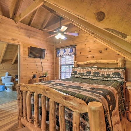 Sevierville Sanctuary Hot Tub, Pool Table And Deck! ภายนอก รูปภาพ