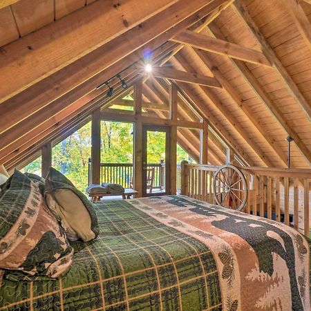 Sevierville Sanctuary Hot Tub, Pool Table And Deck! ภายนอก รูปภาพ