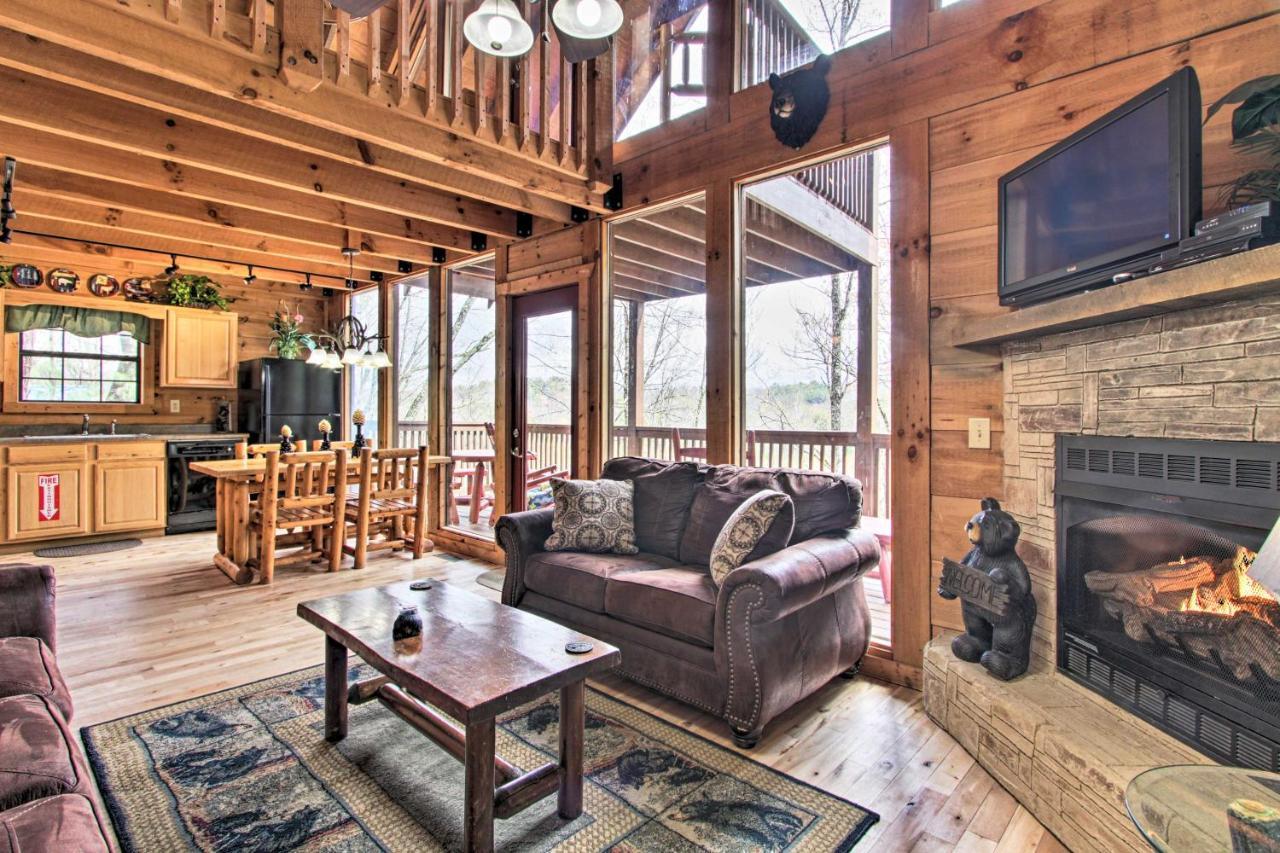 Sevierville Sanctuary Hot Tub, Pool Table And Deck! ภายนอก รูปภาพ