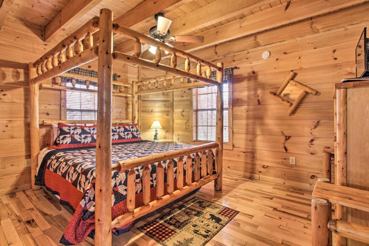 Sevierville Sanctuary Hot Tub, Pool Table And Deck! ภายนอก รูปภาพ